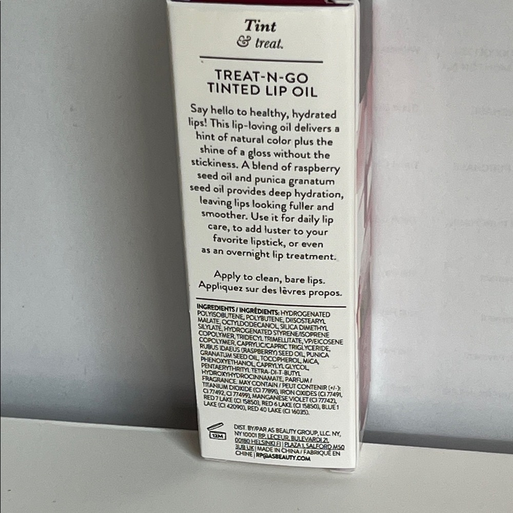 Laura Geller Treat-N-Go Lip Oil First Place - Picture 7 of 8